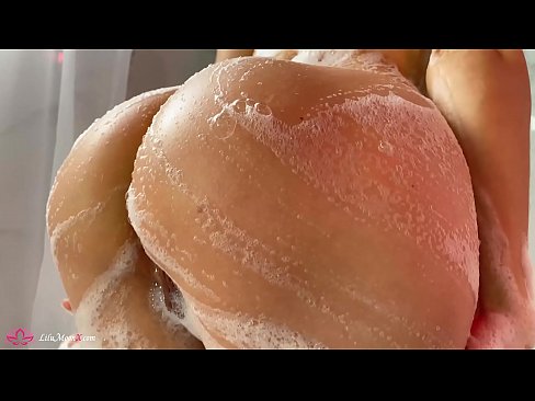❤️ La morena es masturba el cony amb un vibrador fins a un orgasme intens a la dutxa ❤❌ Porno a nosaltres ❌❤